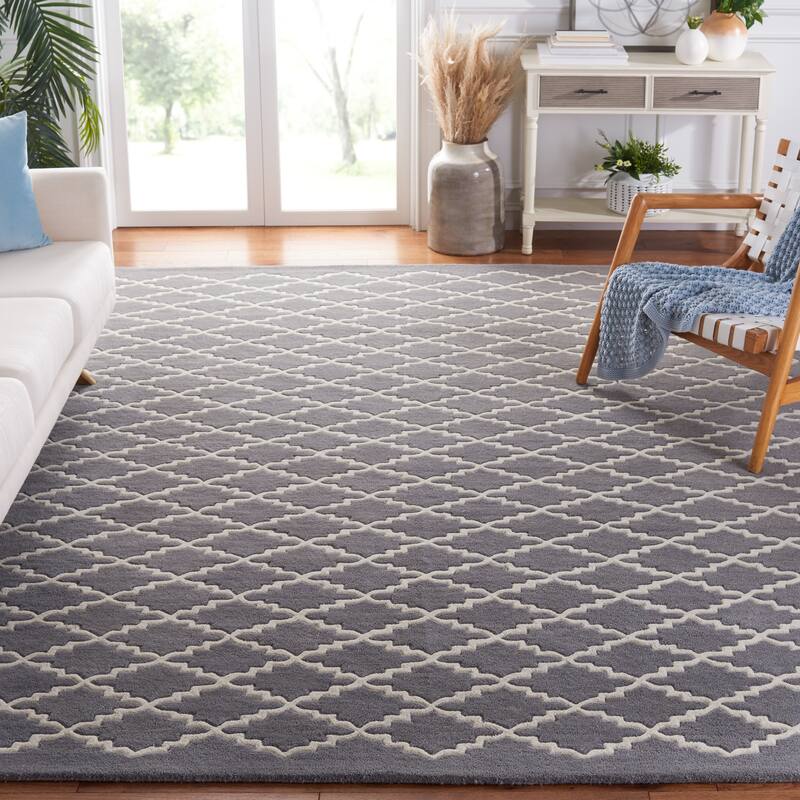 SAFAVIEH Handmade Chatham Carlota Modern Moroccan Wool Rug