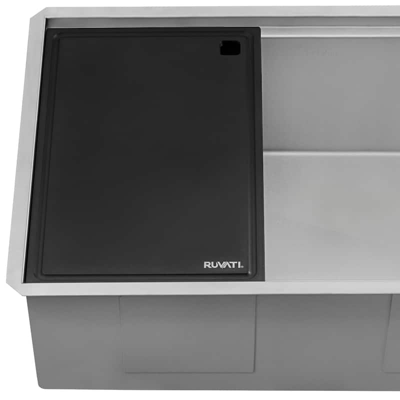Ruvati 33-inch Workstation Slope Bottom Offset Drain Undermount 16 Gauge Kitchen Sink - RVH8597 - 33 x 19