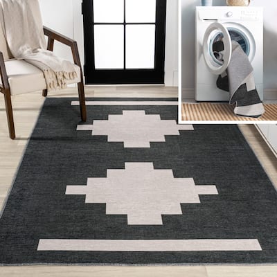 JONATHAN Y Luola Solid Low-Pile Machine Washable Area Rug