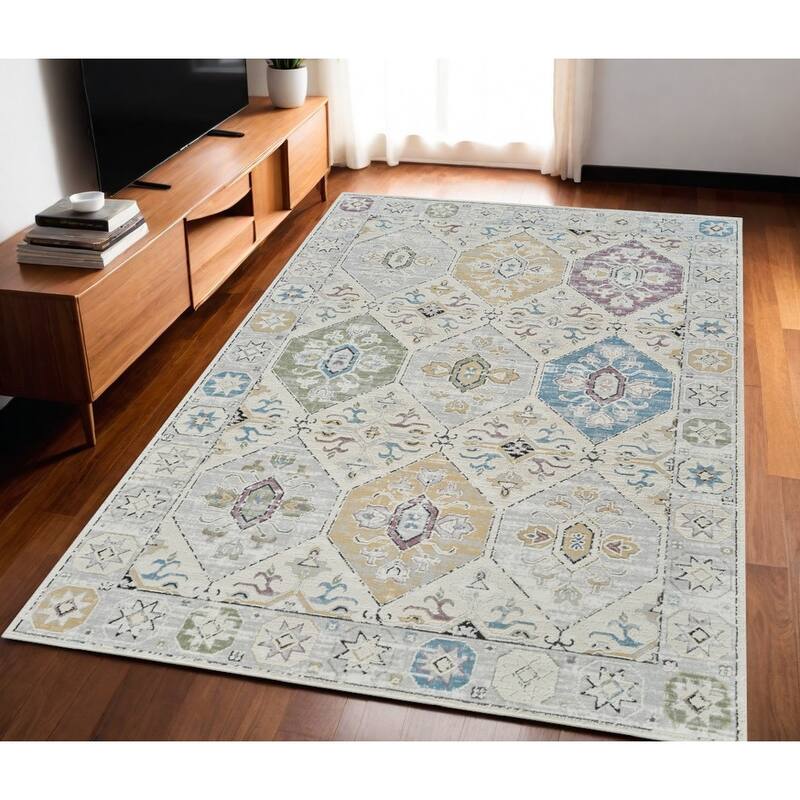 Bigi Distressed Abstract Stain Resistant Woven Durable Area Rug By HomeRoots - 5' X 8' - Cream/Onyx - Rectangle