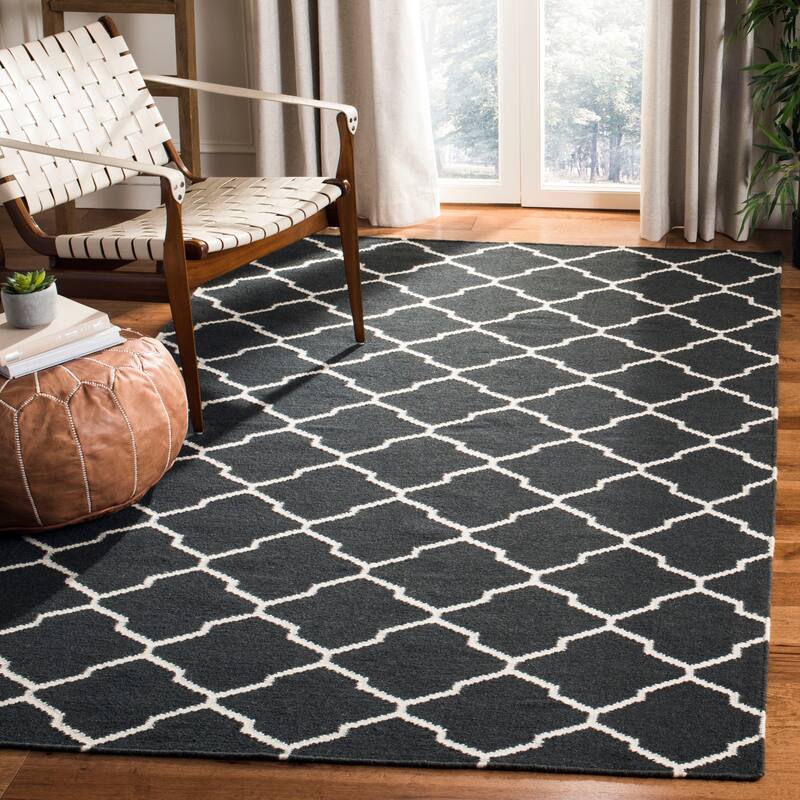 SAFAVIEH Handmade Flatweave Dhurries Tiiu Modern Moroccan Wool Rug - 5' x 8' - Chocolate/Ivory