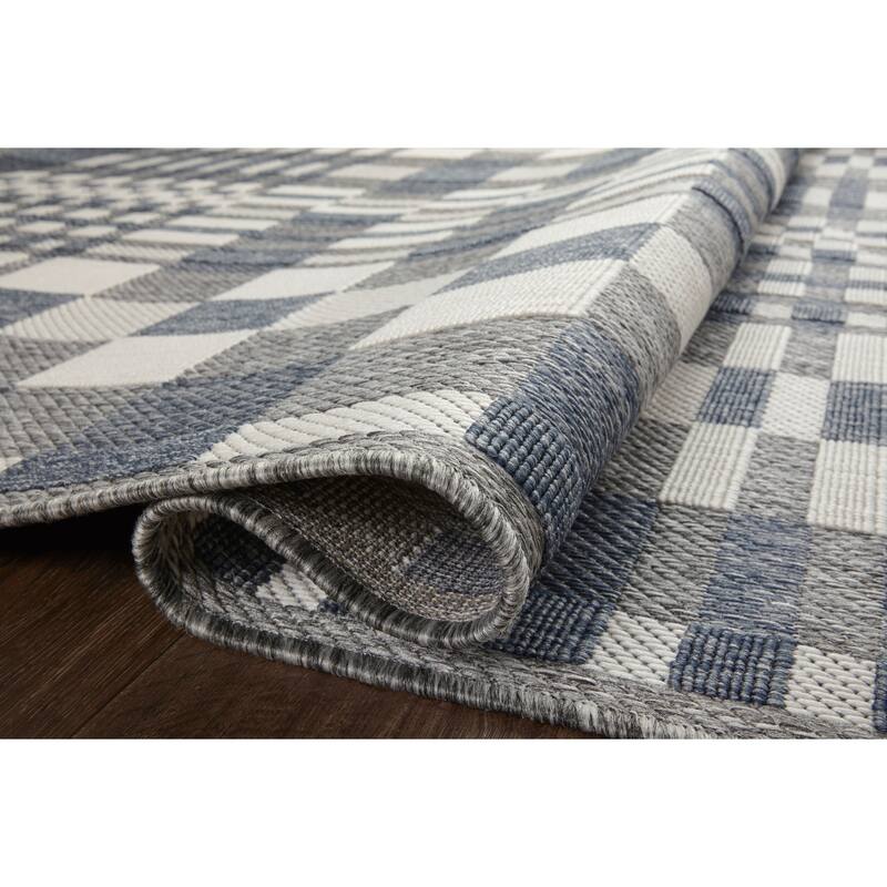 Alexander Home Renee Modern Buffalo Check Indoor / Outdoor Rug