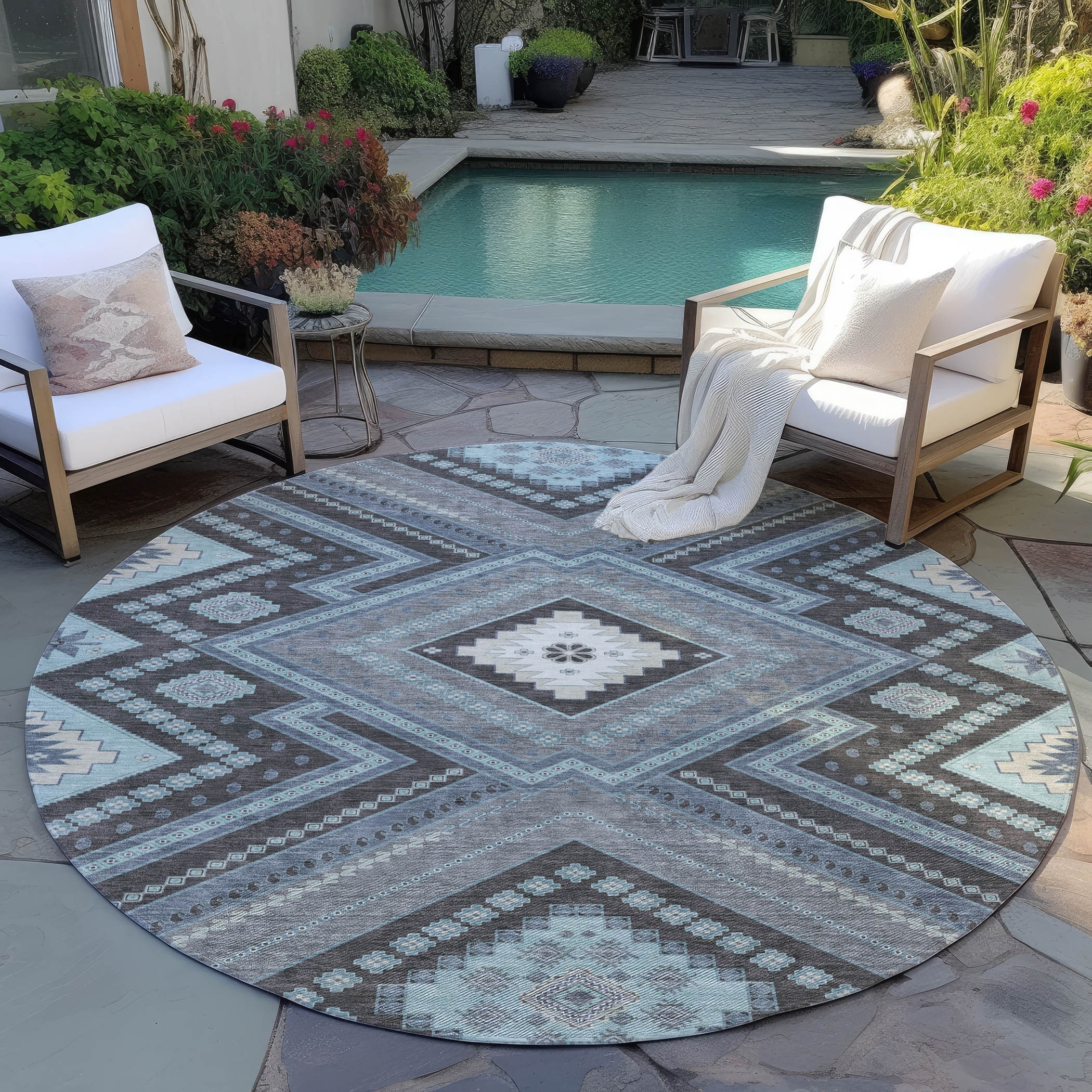 Machine Washable Indoor/ Outdoor Global Boho Chantille Rug