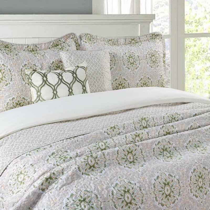 Serenta Bloom Medallion 5 Piece Reversible Quilt Bedspread Set