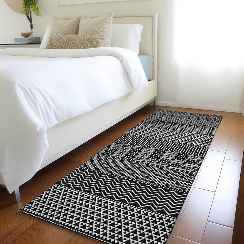 Premium Washable Super Soft Modern Moroccan Mayfield Rug - Black - 2'3" x 7'6"