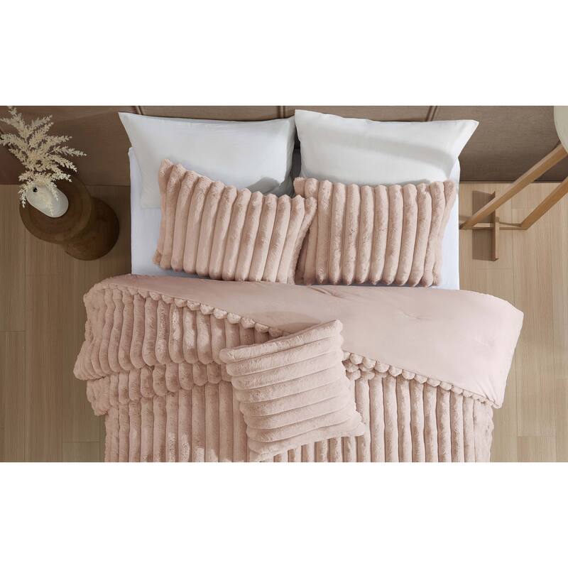 Riverbrook Home Everett Collection