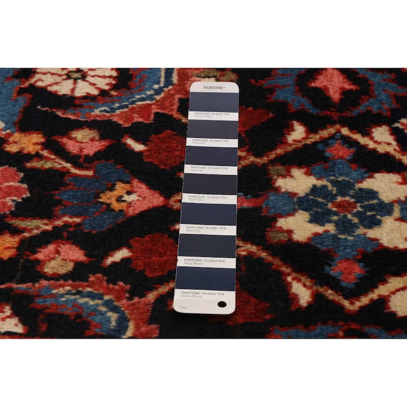 ECARPETGALLERY Hand-knotted Andelz Black Wool Rug - 4'4 x 8'4
