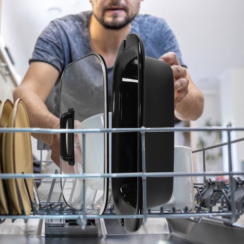 Magnifique 4-Quart Slow Cooker with Casserole Manual Warm Setting