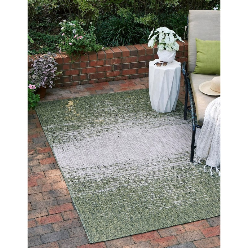 Outdoor Ucul Collection Area Rug - Green - 4'x6'