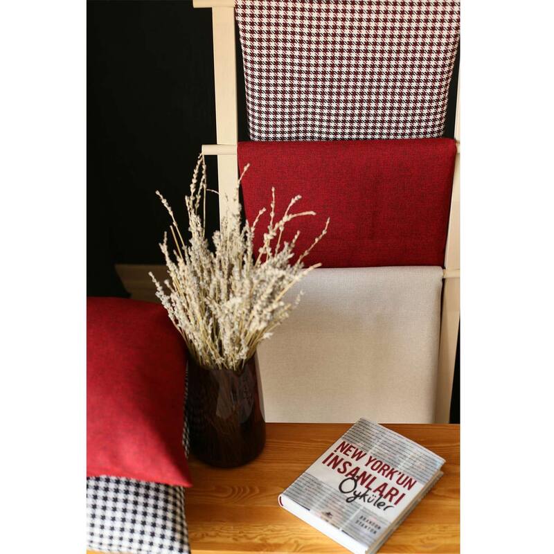 HomeRoots 18" X 18" Red Solid Color Zippered Handmade Polyester Throw Pillow Cover