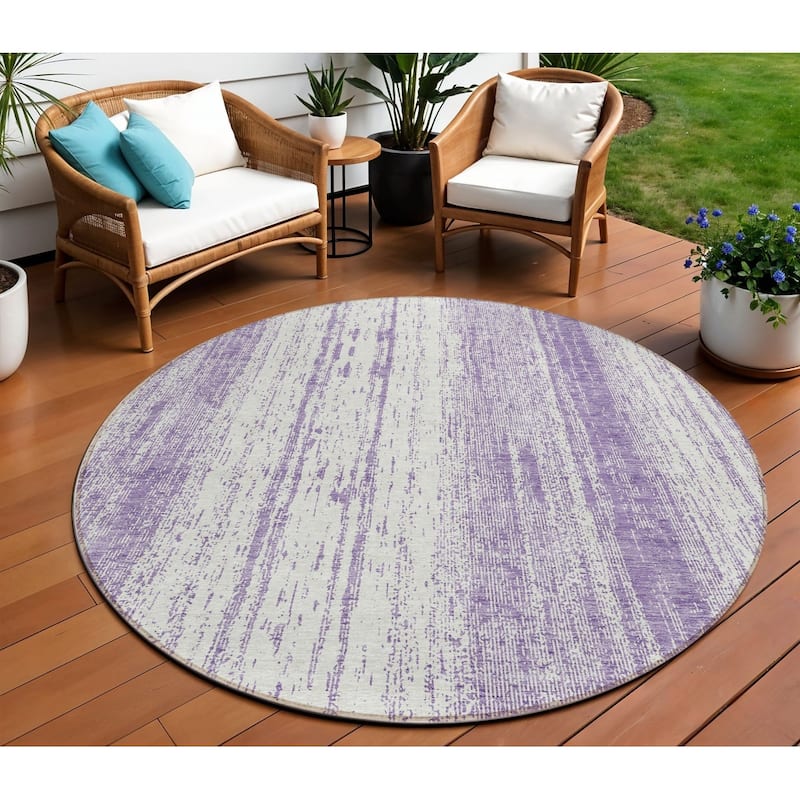 HomeRoots Striped Transitional Rectangle Outdoor Rug - 8' Round