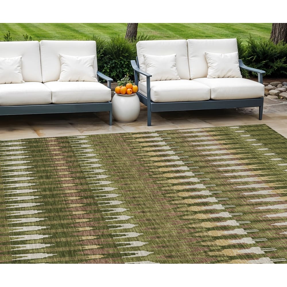 HomeRoots Southwestern Transitional Rectangle Outdoor Rug