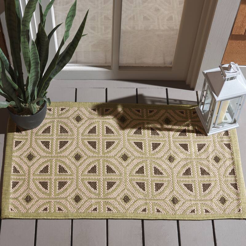 SAFAVIEH Courtyard Fatmire Indoor/ Outdoor Waterproof Patio Backyard Rug