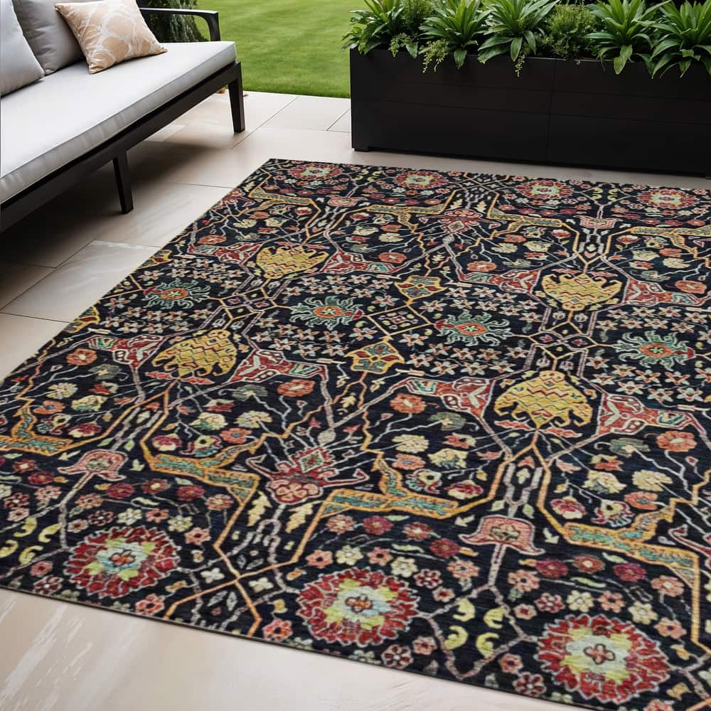 HomeRoots Floral Transitional Rectangle Outdoor Rug