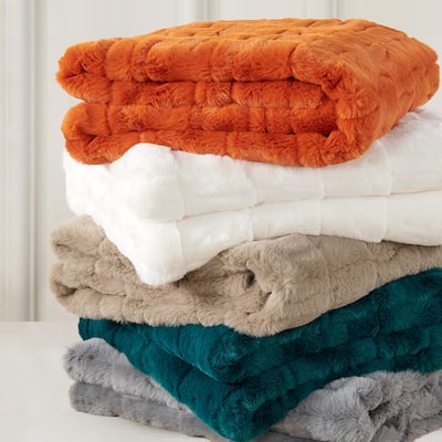 Home Soft Things Stylish FauxFur Throw Soft Fluffy Warm Blanket