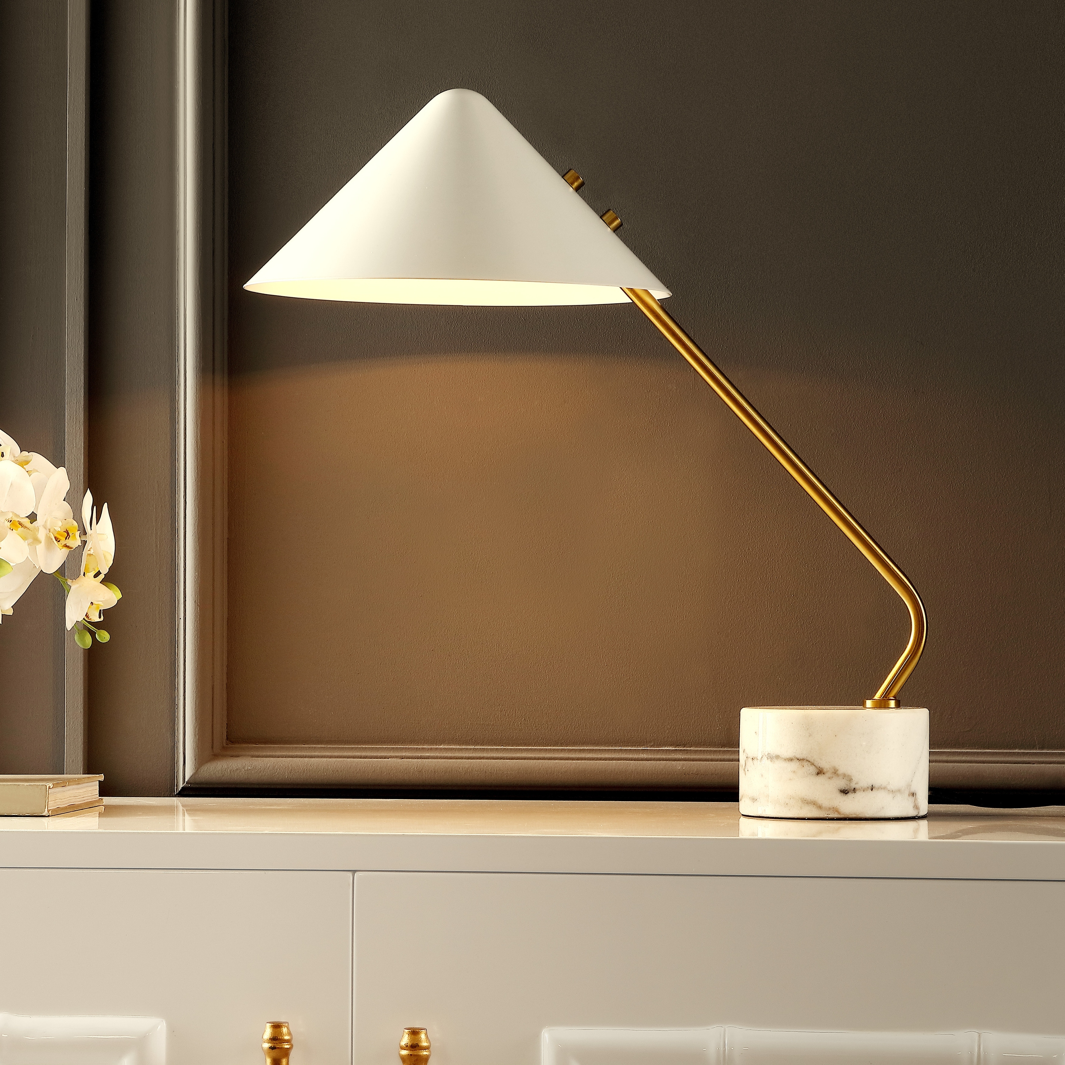 SAFAVIEH Lighting Dalma 21" Modern & Contemporary Table Lamp - 21" W x 12" D x 21" H - 21Wx12Dx21H