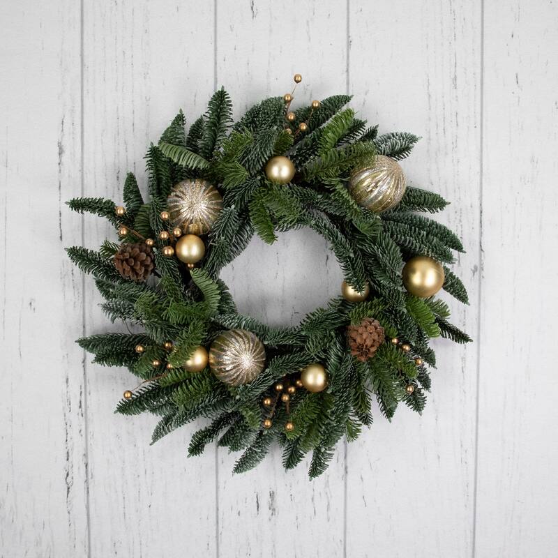 Pine Gold Ornaments Pine Cones Artificial Christmas Wreath 22-Inch