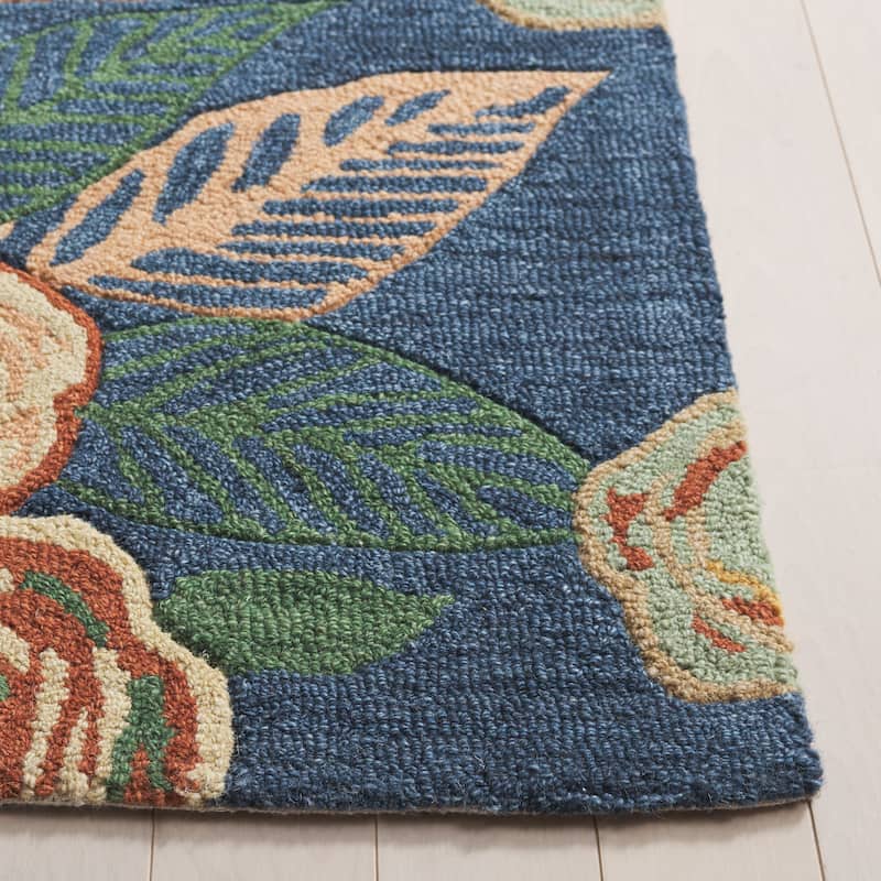 SAFAVIEH Handmade Jardin Sjoerdje Floral Wool Rug