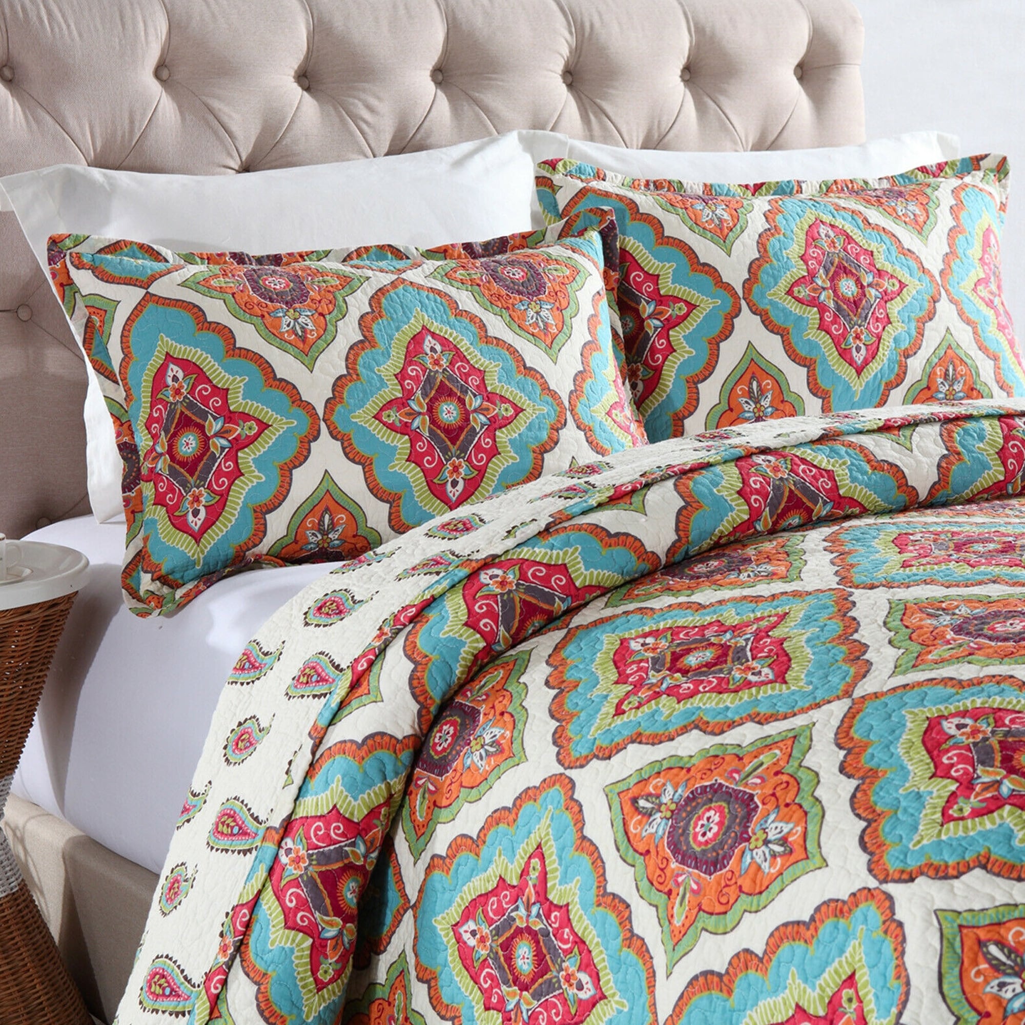 Luxury Modern Bellflower Oversized Bedspread Coverlet Set Reversible Bed Quilt