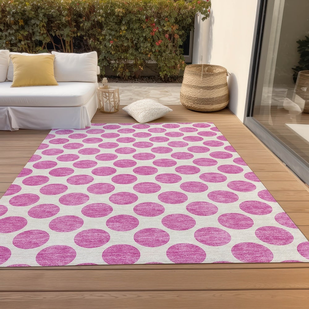 Machine Washable Indoor/ Outdoor Polka Dots Chantille Rug