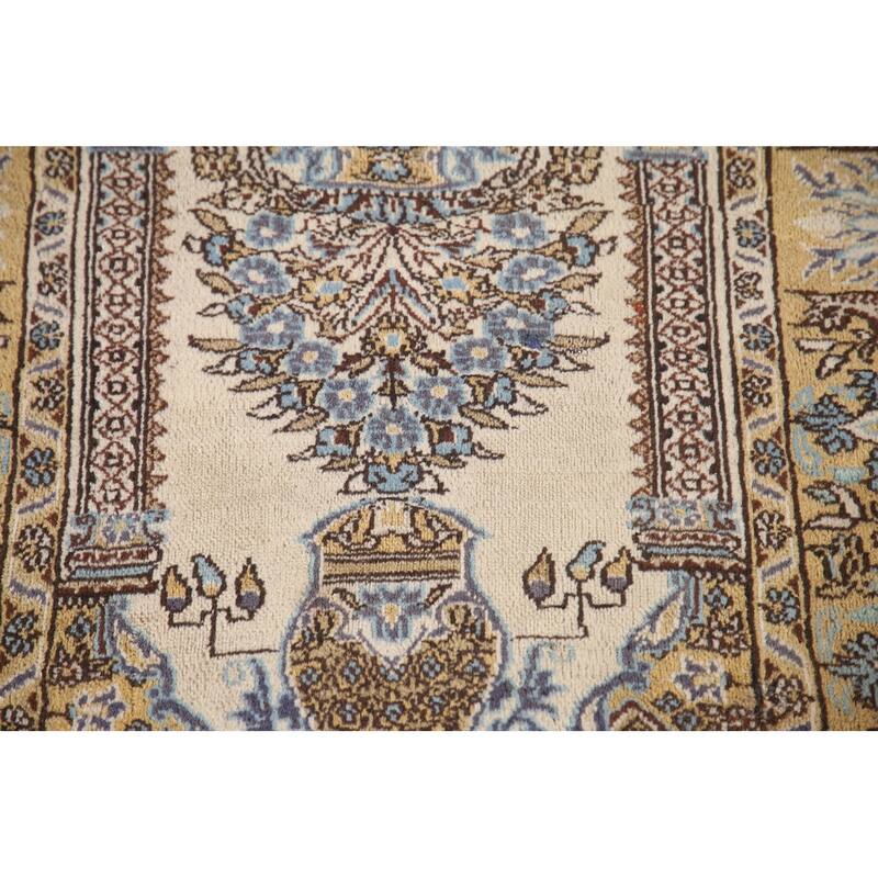 Animal Pictorial Qum Persian Accent Rug Handmade Wool Carpet - 2'7" x 3'6"