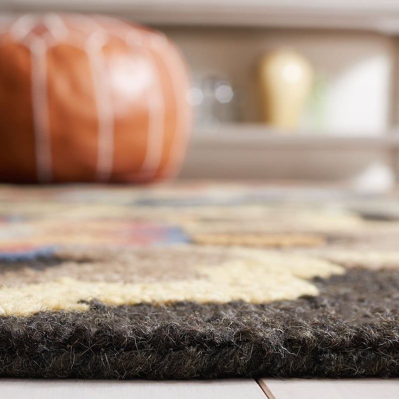 SAFAVIEH Handmade Blossom Teobalda Contemporary Wool Rug