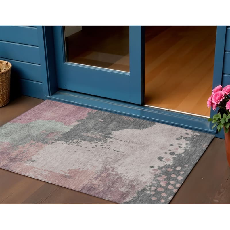 HomeRoots Abstract Transitional Rectangle Outdoor Rug - 3' x 5'
