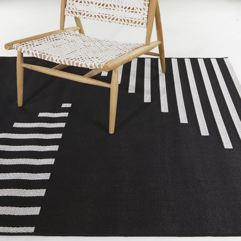 Maximilian Modern Striped Indoor/Outdoor Area Rug