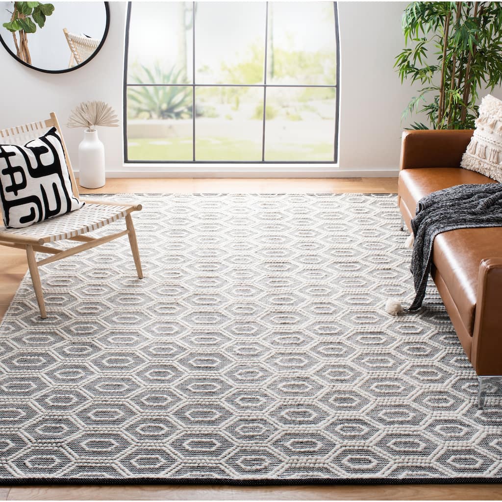 SAFAVIEH Handmade Natura Romea Wool Rug