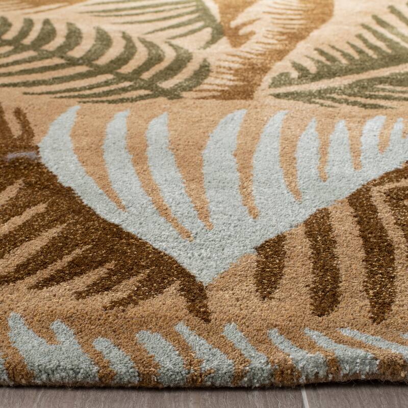 SAFAVIEH Handmade Soho Voinea N.Z. Wool Fern Rug