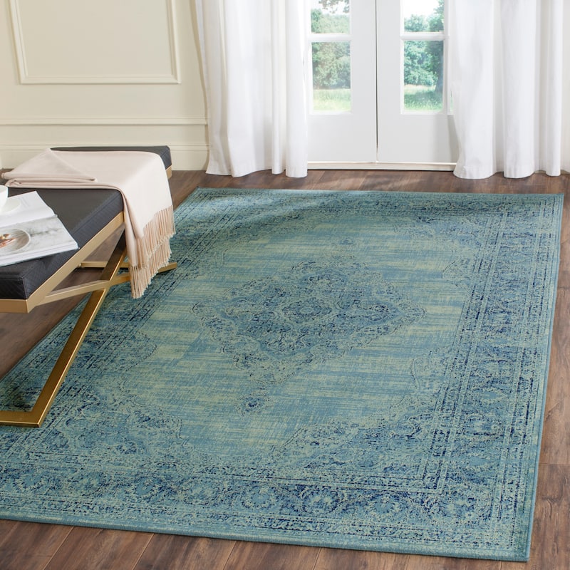 SAFAVIEH Vintage Distressed Boho Lucie Oriental Area Rug - 4' x 5'7" - Turquoise/Multi