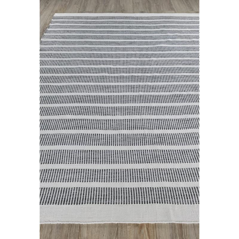 EXQUISITE RUGS Boca Indoor/Outdoor Flatweave PET yarn Ivory/Black Area Rug.