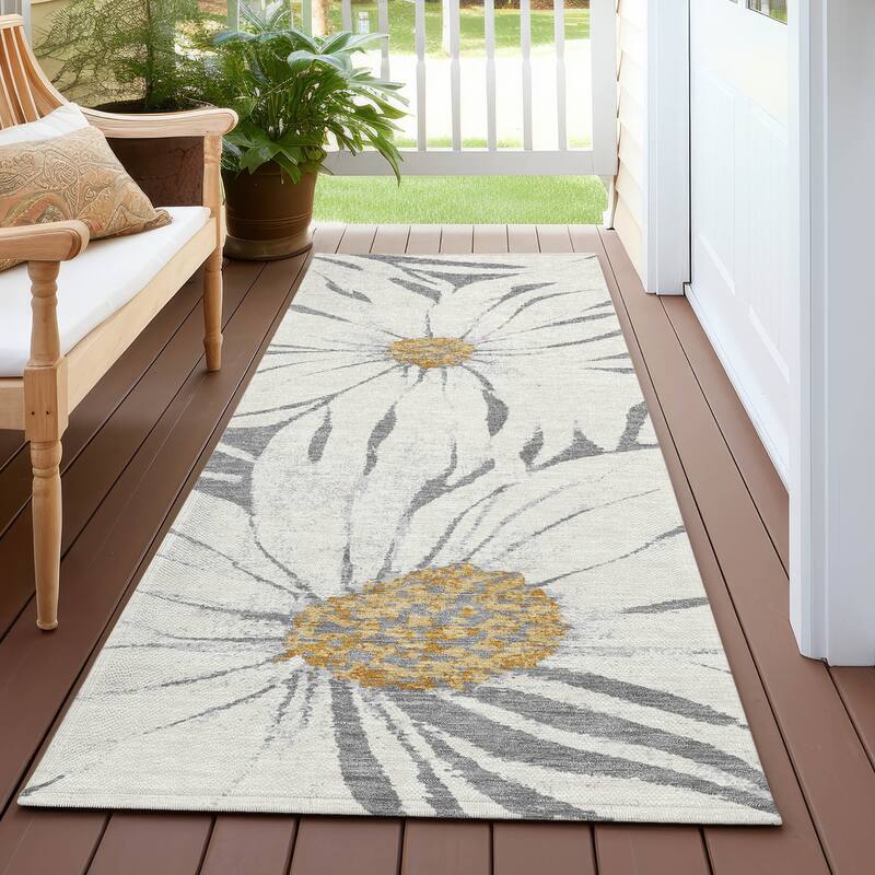 Machine Washable Indoor/ Outdoor Floral Chantille Rug - Gray - 2'3" x 7'6"