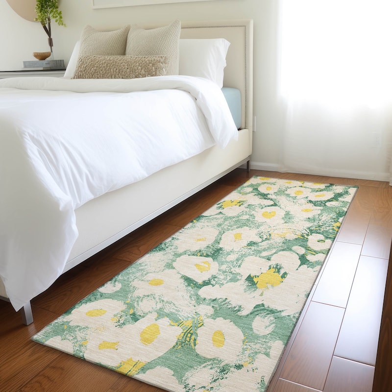 Machine Washable Indoor/ Outdoor Modern Daisy Chantille Rug - Green - 2'3" x 7'6"