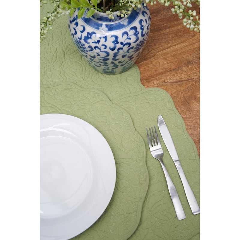 Christiana Sweet Pea Reversible Machine Washable Scallop Quilt Placemats Set of 6