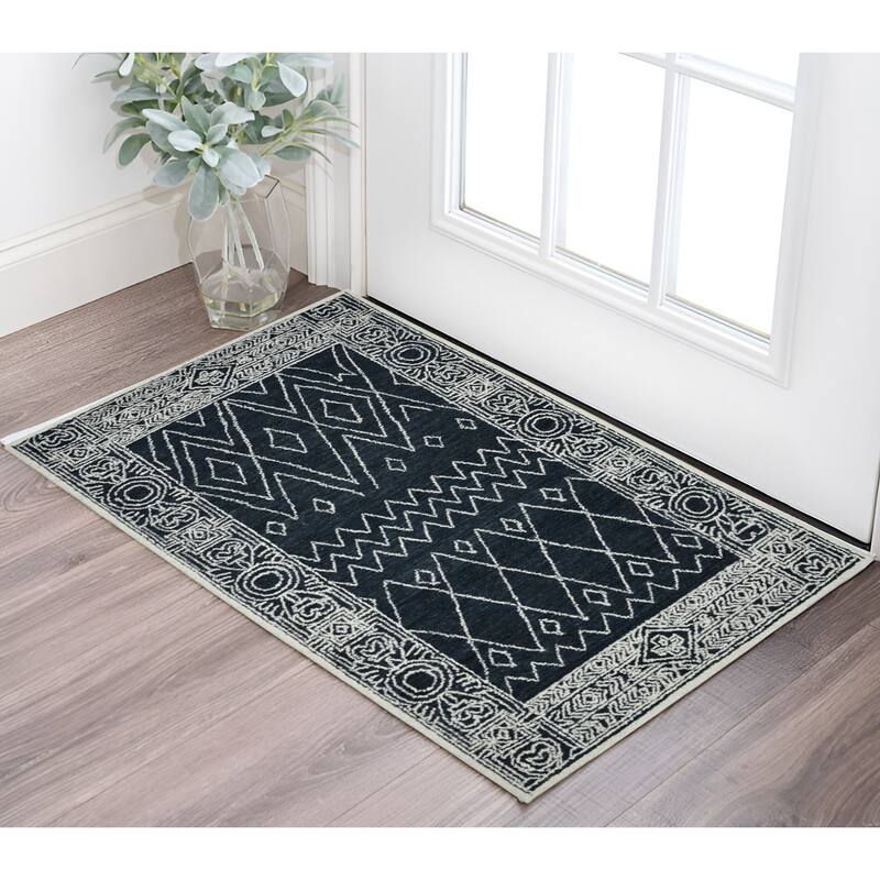HomeRoots Southwestern Lodge Rectangle Area Rug - 36.00 in. x 24.00 in.  x 0.40 in.