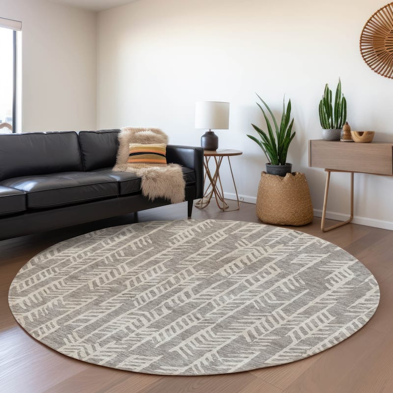 Machine Washable Indoor/ Outdoor Chantille Modern Arrows Rug