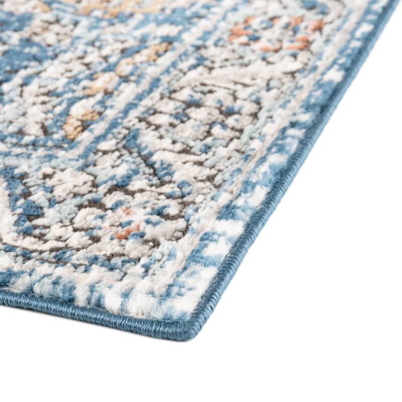 Traditional Jeopok Collection Area Rug