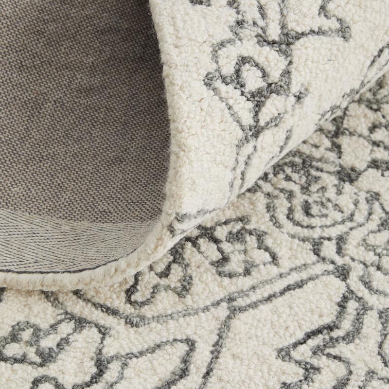Grand Bazaar Natal Hand Tufted Medallion Transitional Area Rug