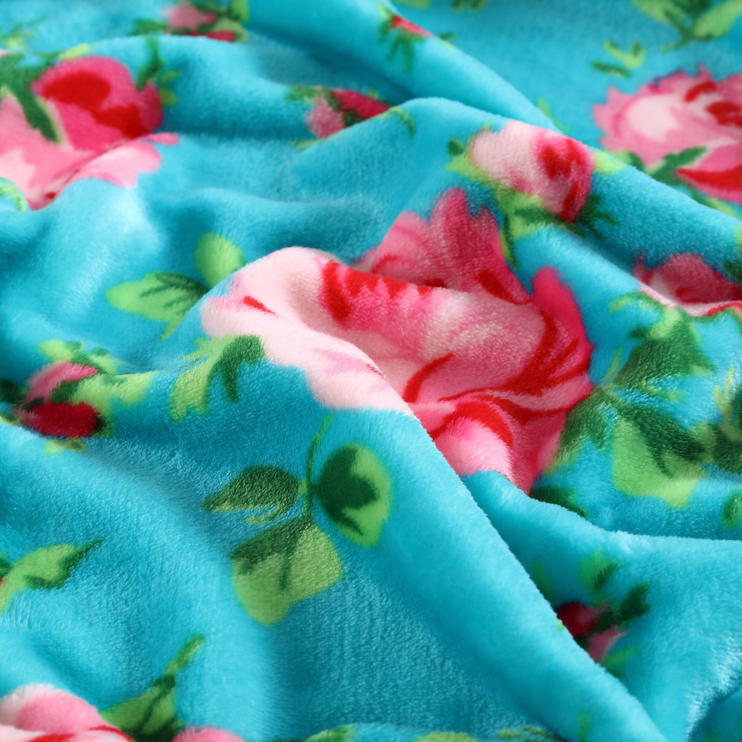 Betsey Johnson Bouquet Day Turquoise Ultra Soft Plush Blanket King