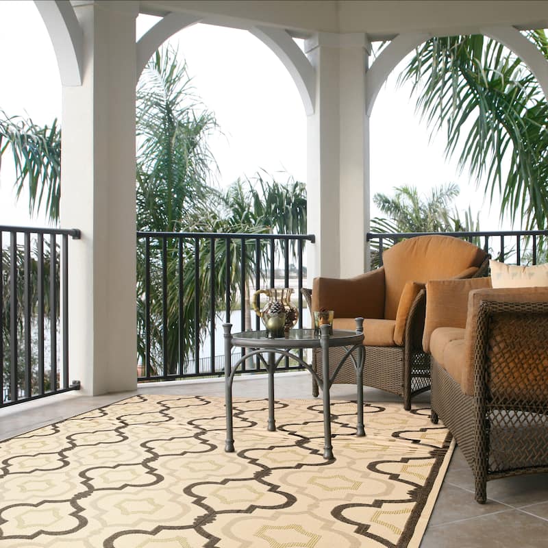 SAFAVIEH Courtyard Oyvor Indoor/ Outdoor Waterproof Patio Backyard Rug
