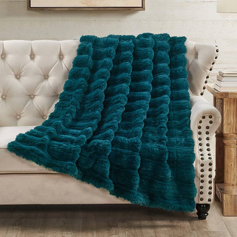 Home Soft Things Line Drawing FauxFur Throw Soft Blanket for Couch - 60" x 70" - Teal