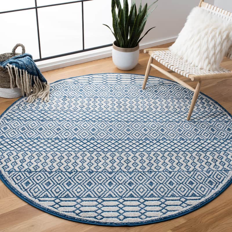 SAFAVIEH Belmont Zyhra Kreszenz Boho Rug - 6'7" Round - Navy/Grey