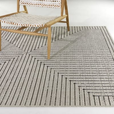 Dorianne Modern Recycled Indoor/Outdoor Area Rug
