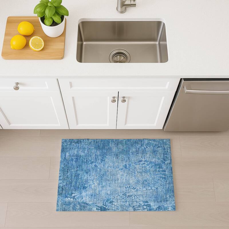 Machine Washable Indoor/ Outdoor Modern Floral Chantille Rug