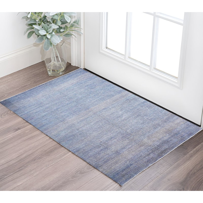 Xisi Traditional Soft Durable Area Rug By HomeRoots - 2' x 3'