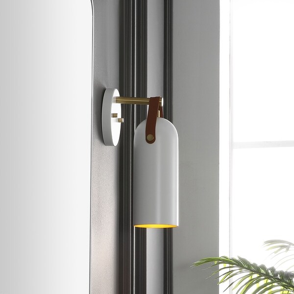 Downward wall sconce outlet