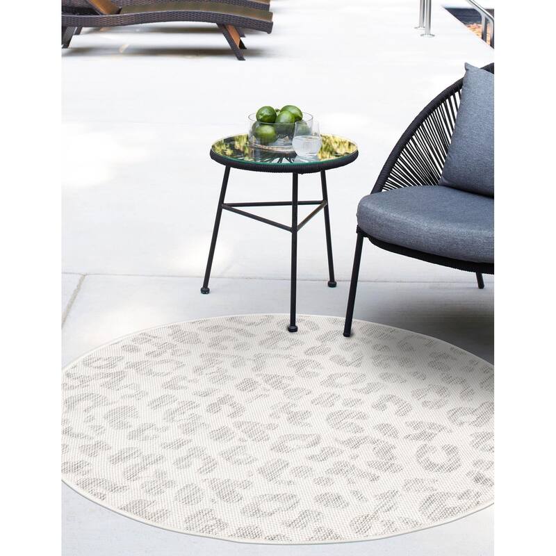 Outdoor Gallery Collection Area Rug