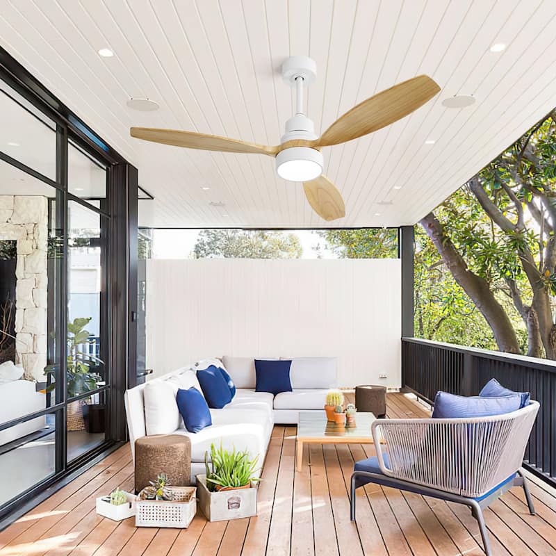 Modern Ceiling Fan Light with Adjustable Lighting and Remote Control, Wooden Blades for Bedroom and Lounge Area