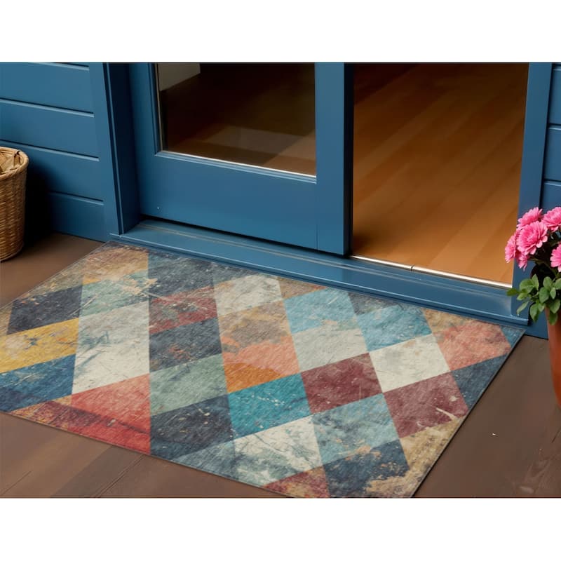 HomeRoots Geometric Transitional Rectangle Outdoor Rug - 3' x 5'